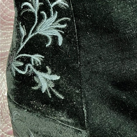 New Kenneth Cole RENNA 8M BLACK Velvet Boots Booties Embroidery STEVIE NICKS ish - Picture 2 of 16